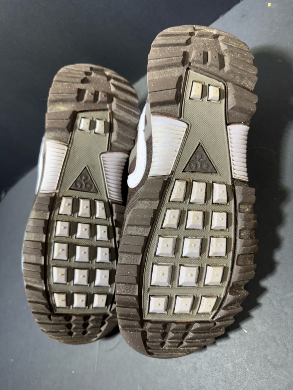 Nike acg hiking outdoor trail rugged Running Shoes - Brown/Beige sz 8.5 - Picture 7 of 9